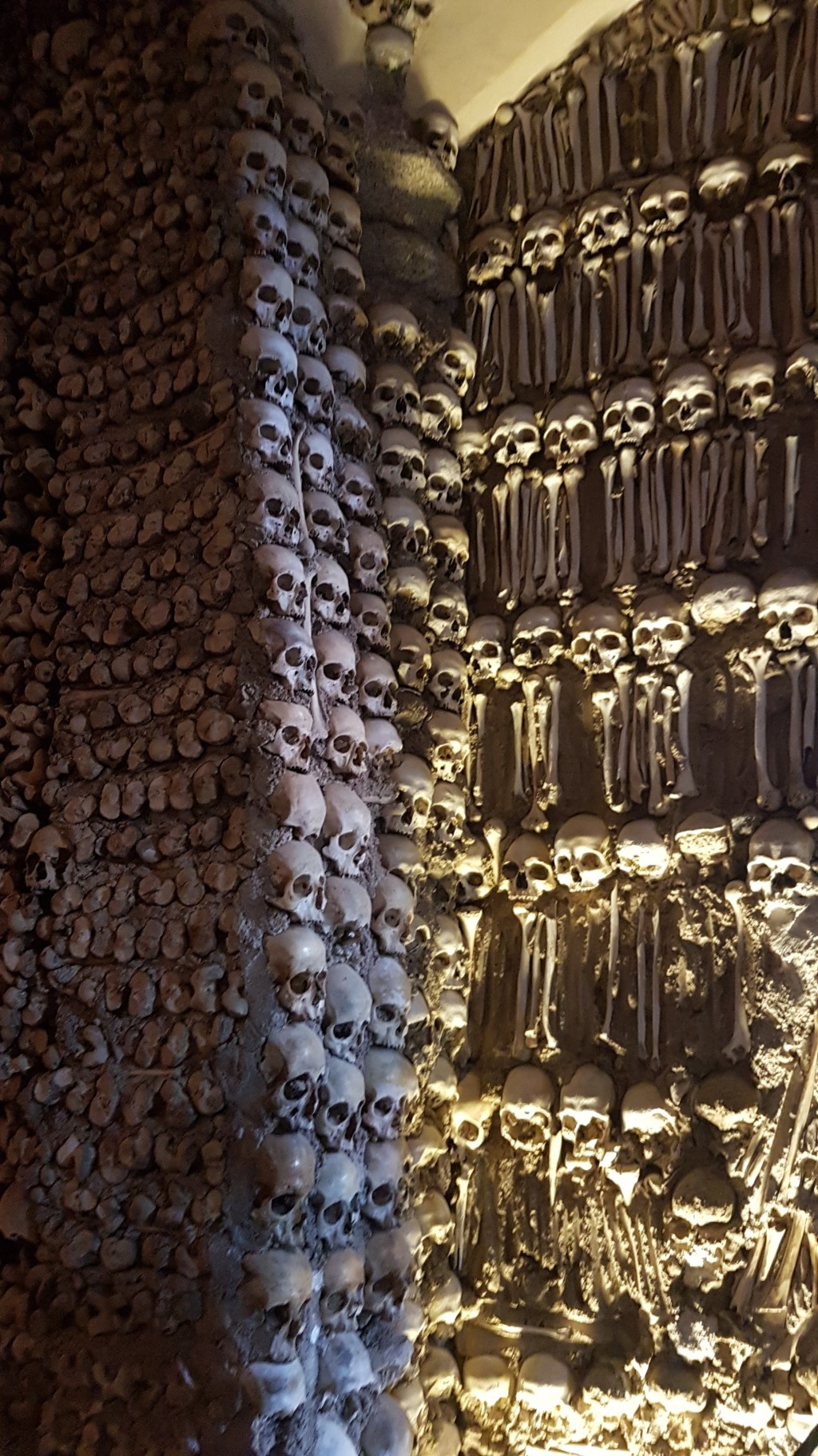 Capela dos Ossos: ouse&nbsp;entrar!